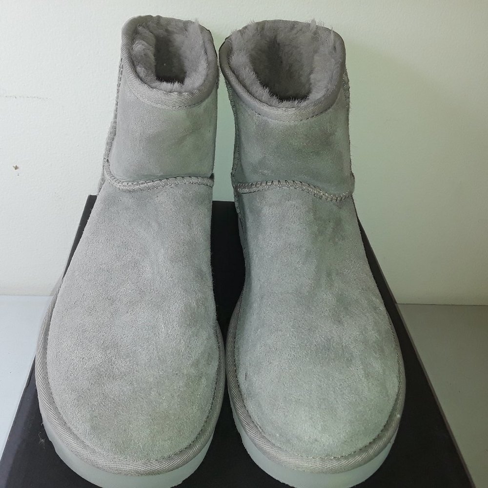 UGG MEN’S CLASSIC MINI BOOTS GREY 1002072 SIZE 10